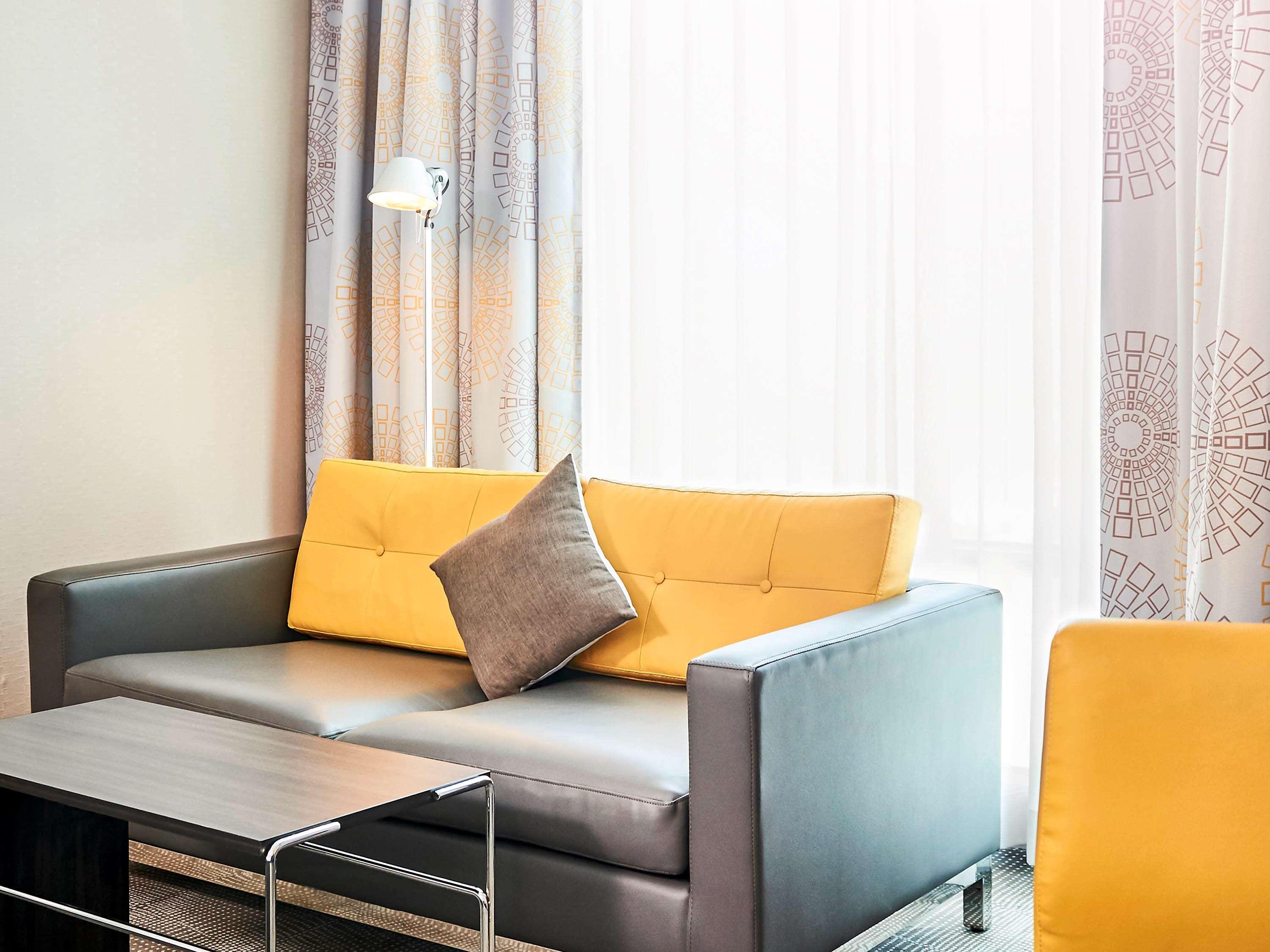 Novotel Toronto North York Bagian luar foto