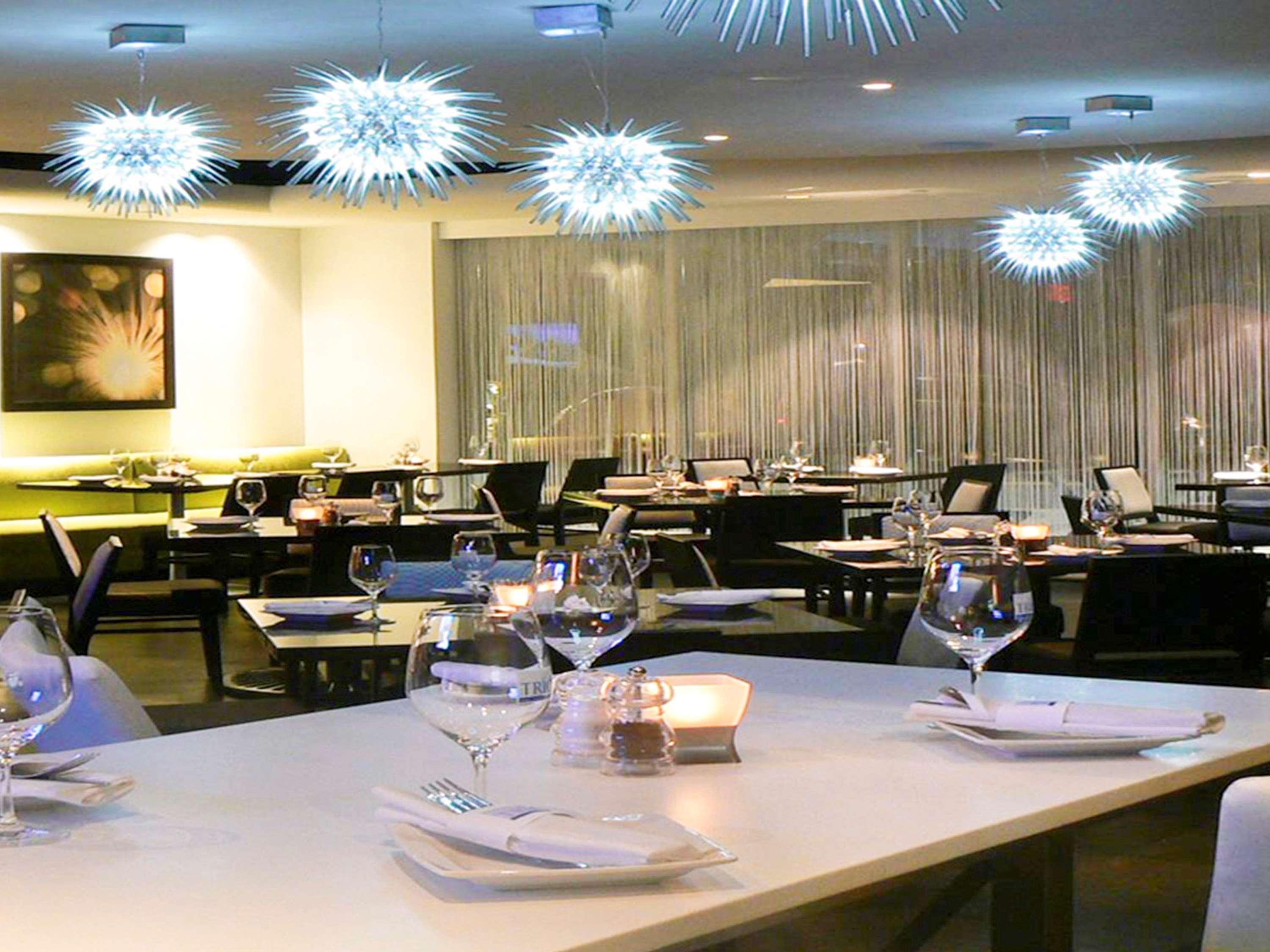 Novotel Toronto North York Bagian luar foto