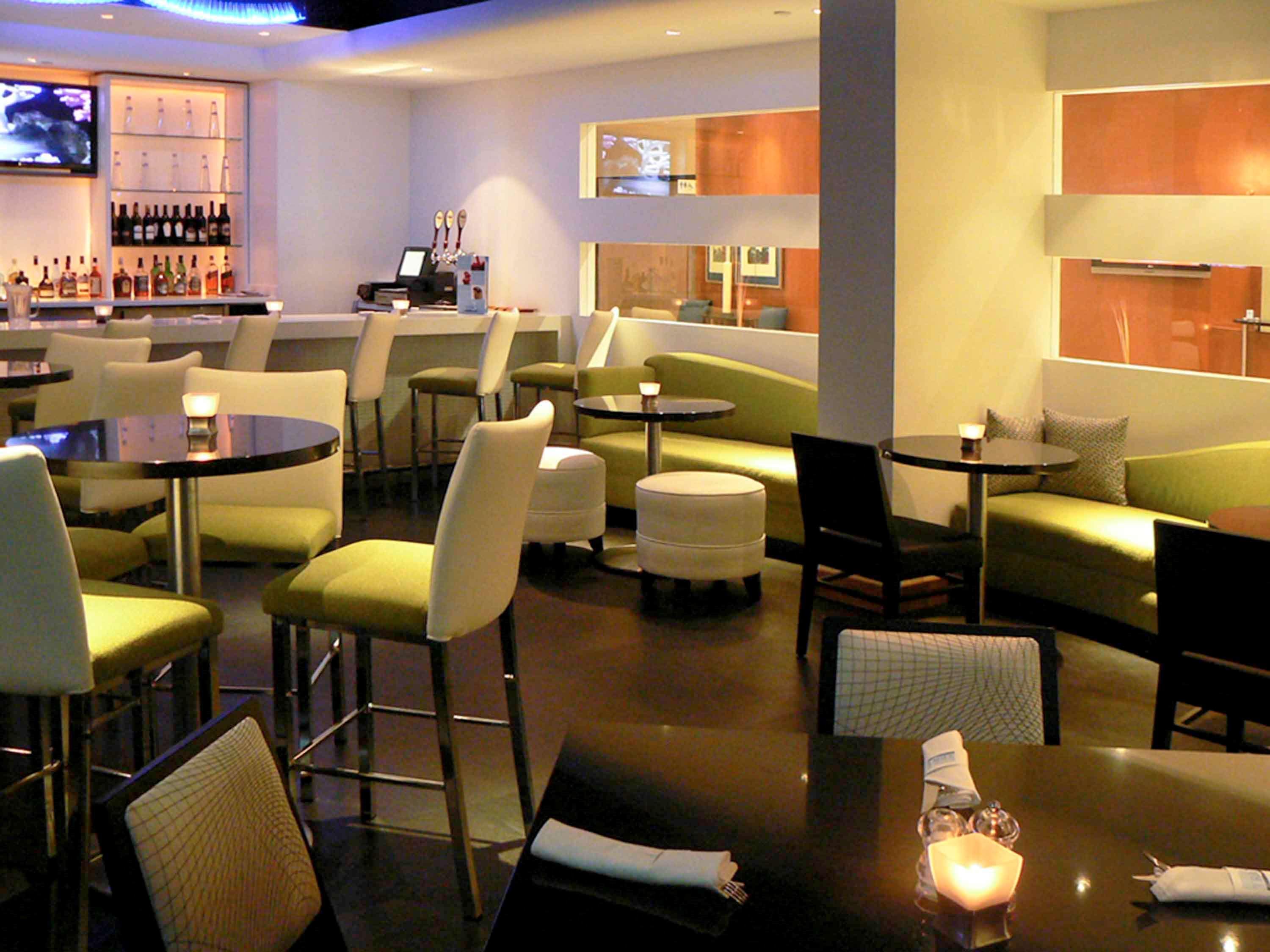 Novotel Toronto North York Bagian luar foto