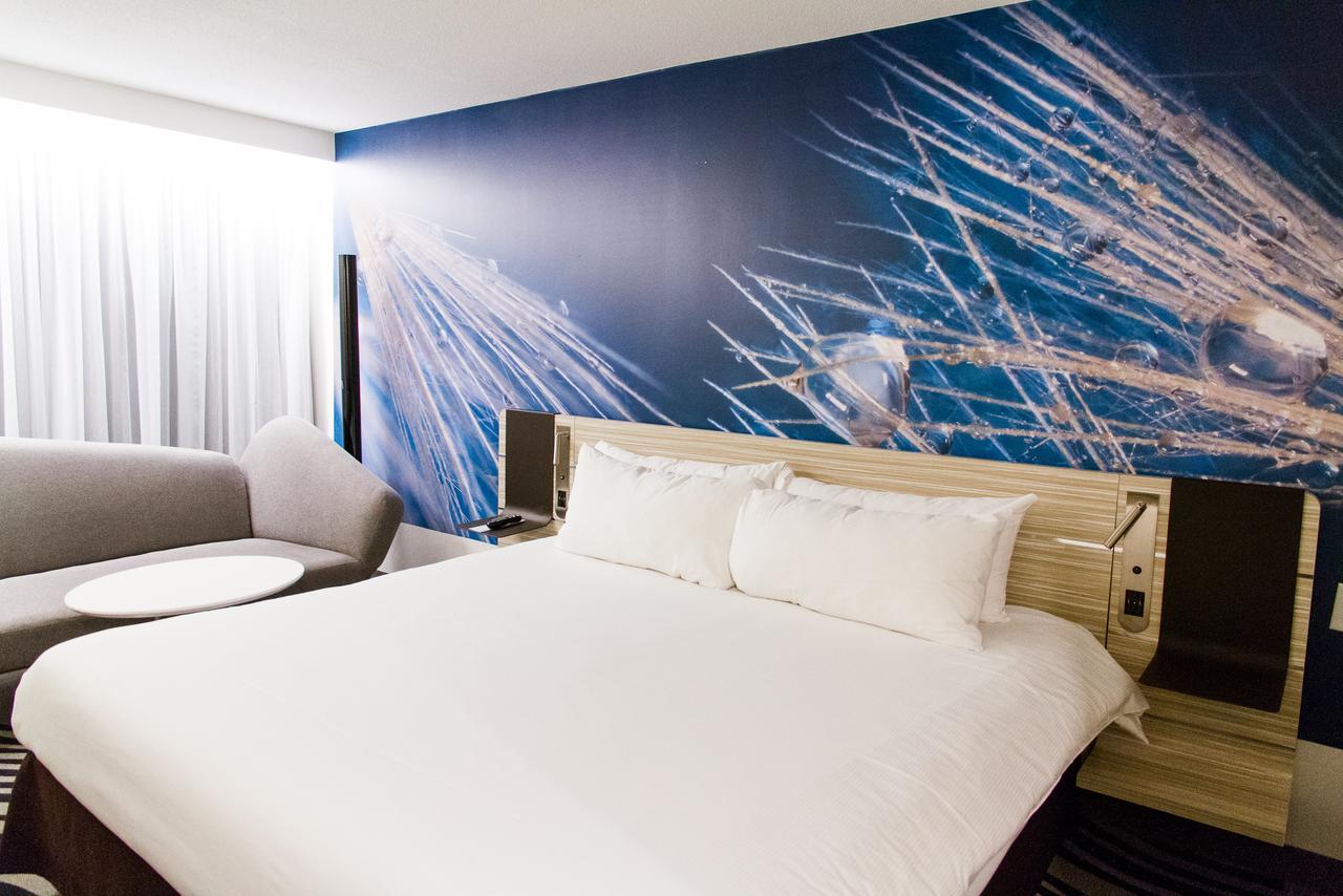 Novotel Toronto North York Bagian luar foto